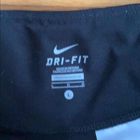 Nike Wide legged crop leggings - Picture 2 of 4